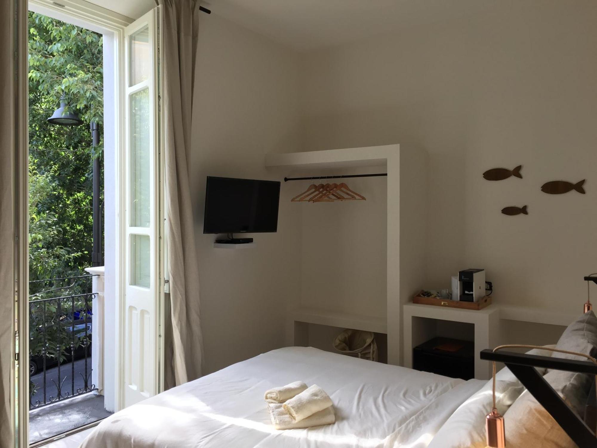 Fra Cielo E Mare Boutique Rooms Кальяри Экстерьер фото
